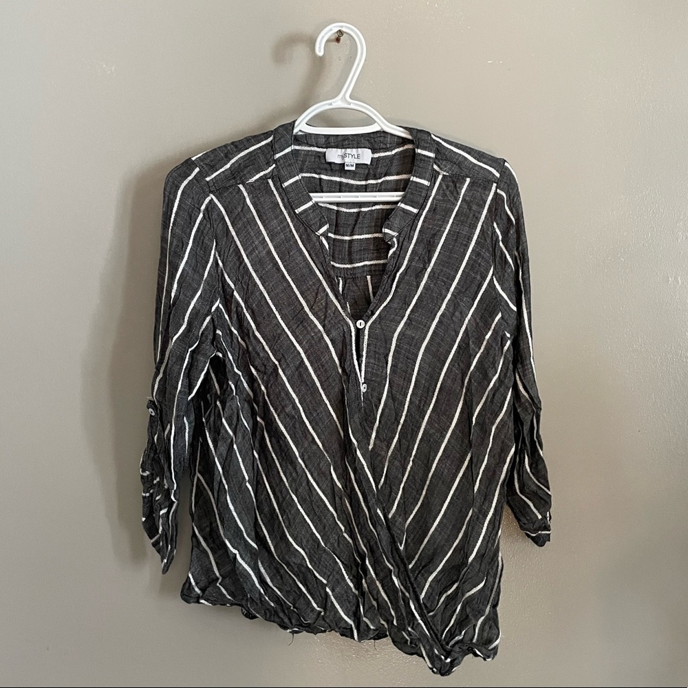 (M) Grey Stripe Shirt